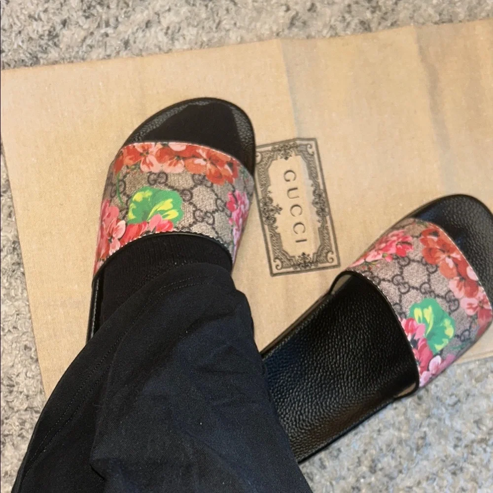 Gucci Slides Bloom Supreme slides - Picture 5 of 8